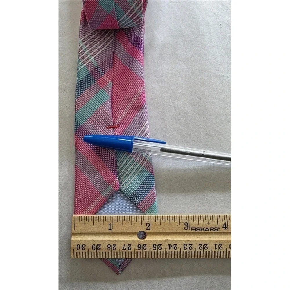 NWT Tommy Hilfiger Boy's Tie Pink Blue Plaid Classic 125853
